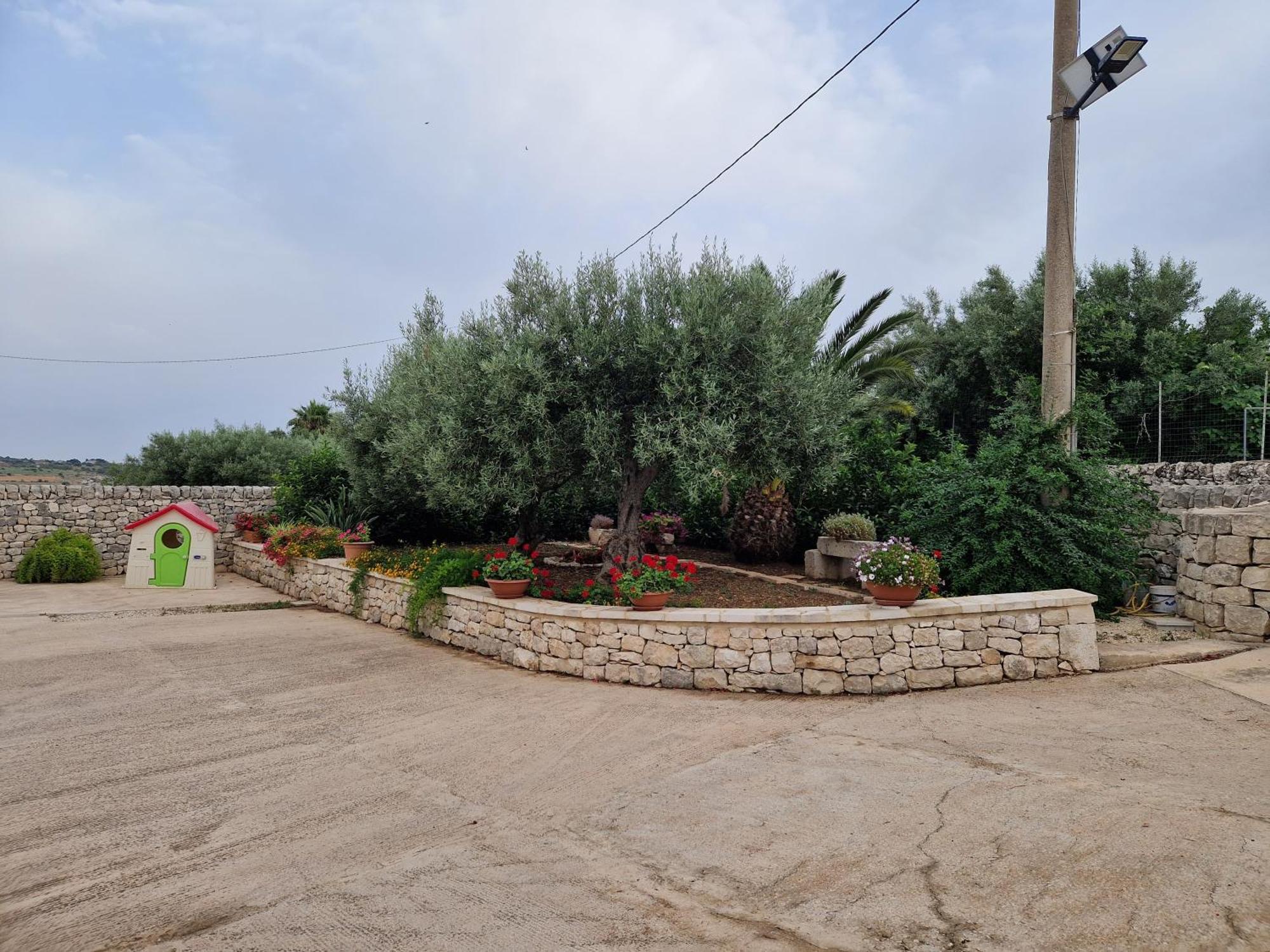 Casa Vacanza I Due Ulivi Modica Bagian luar foto